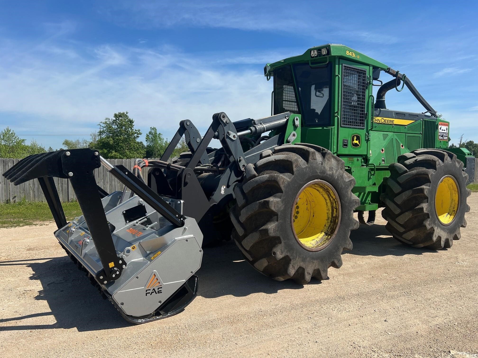 2022 DEERE 843L II in Longview, TX