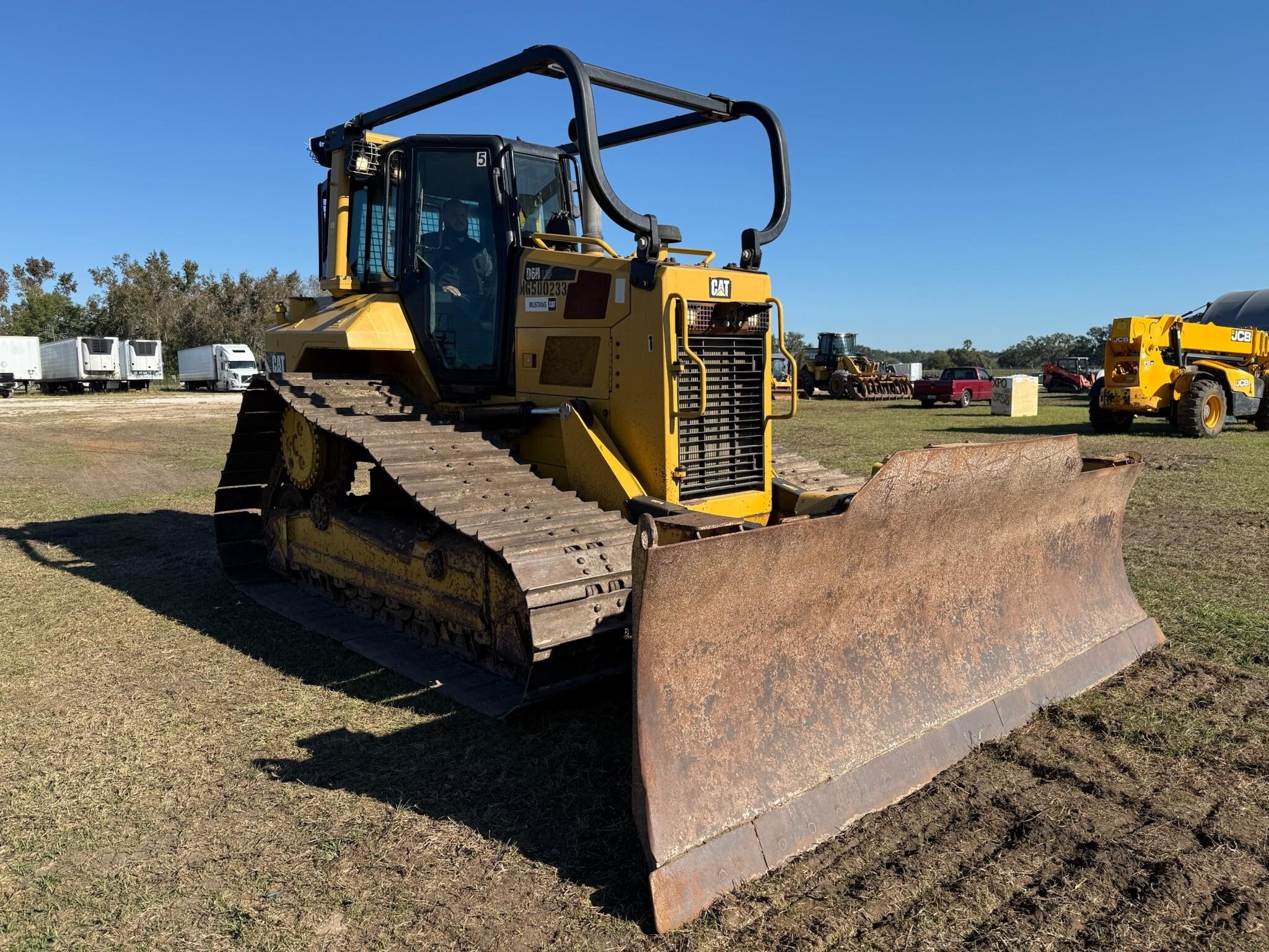 2016 CATERPILLAR D6N LGP in Plant City, FL