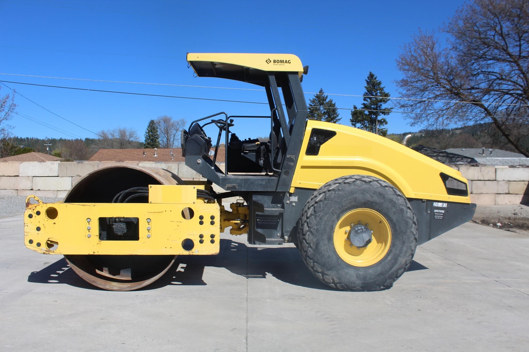 2015 BOMAG BW211D-50 in Spokane, WA