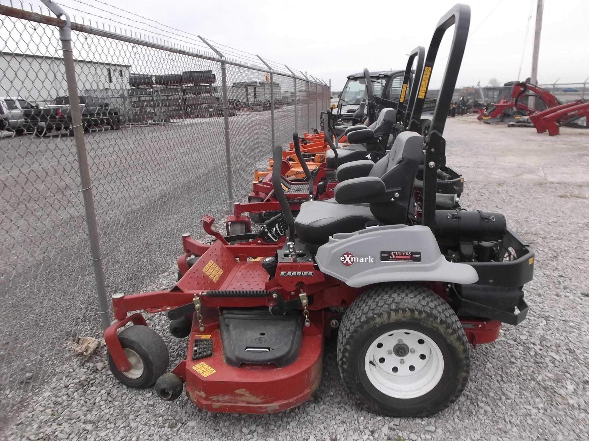 Exmark,freightliner,okada,pettibone Mower - Zero Turn Equipment