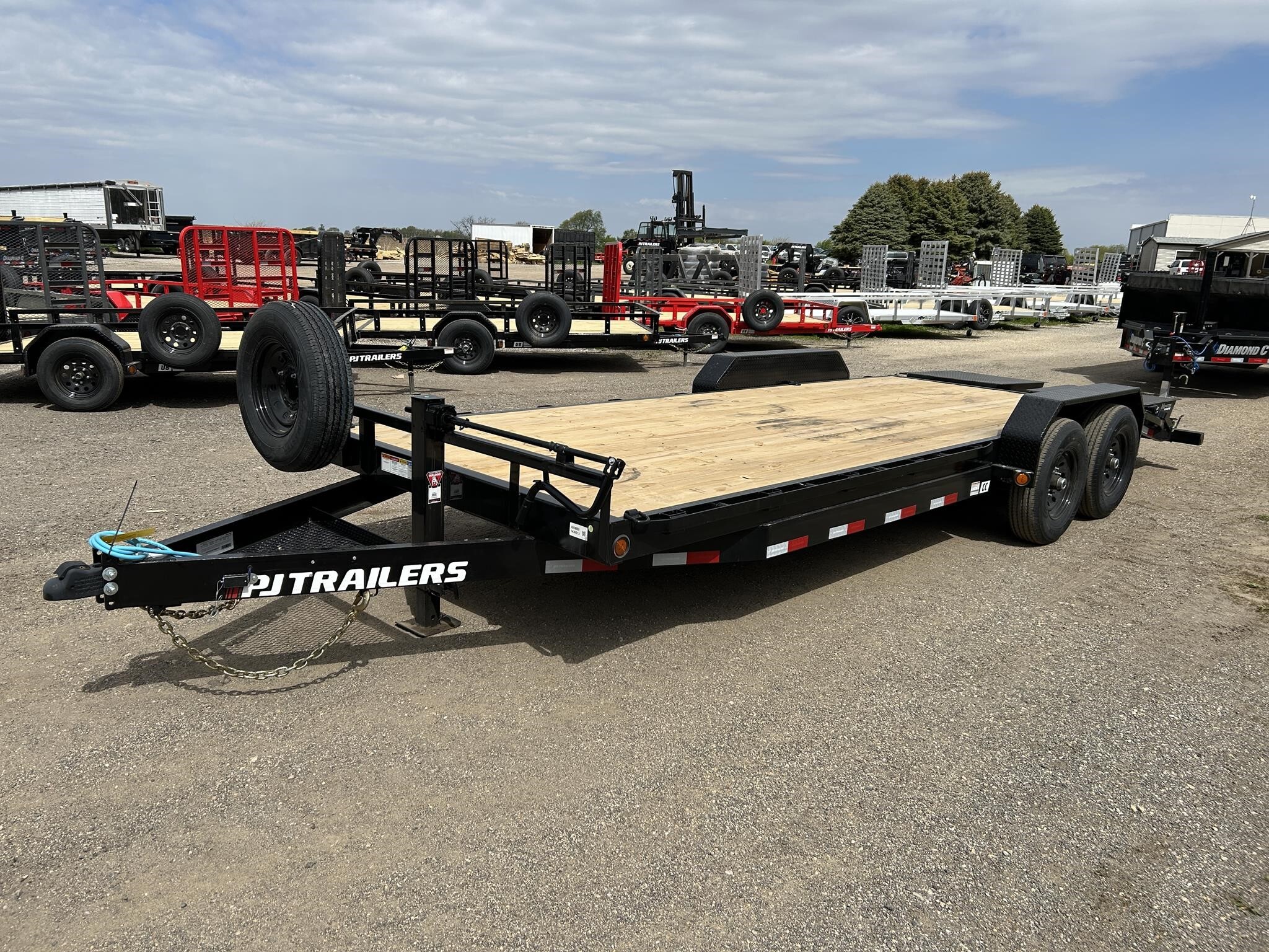 2026 PJ CC 83"X22' 14K EQUIPMENT FLATBED TRAILER in Pecatonica, IL
