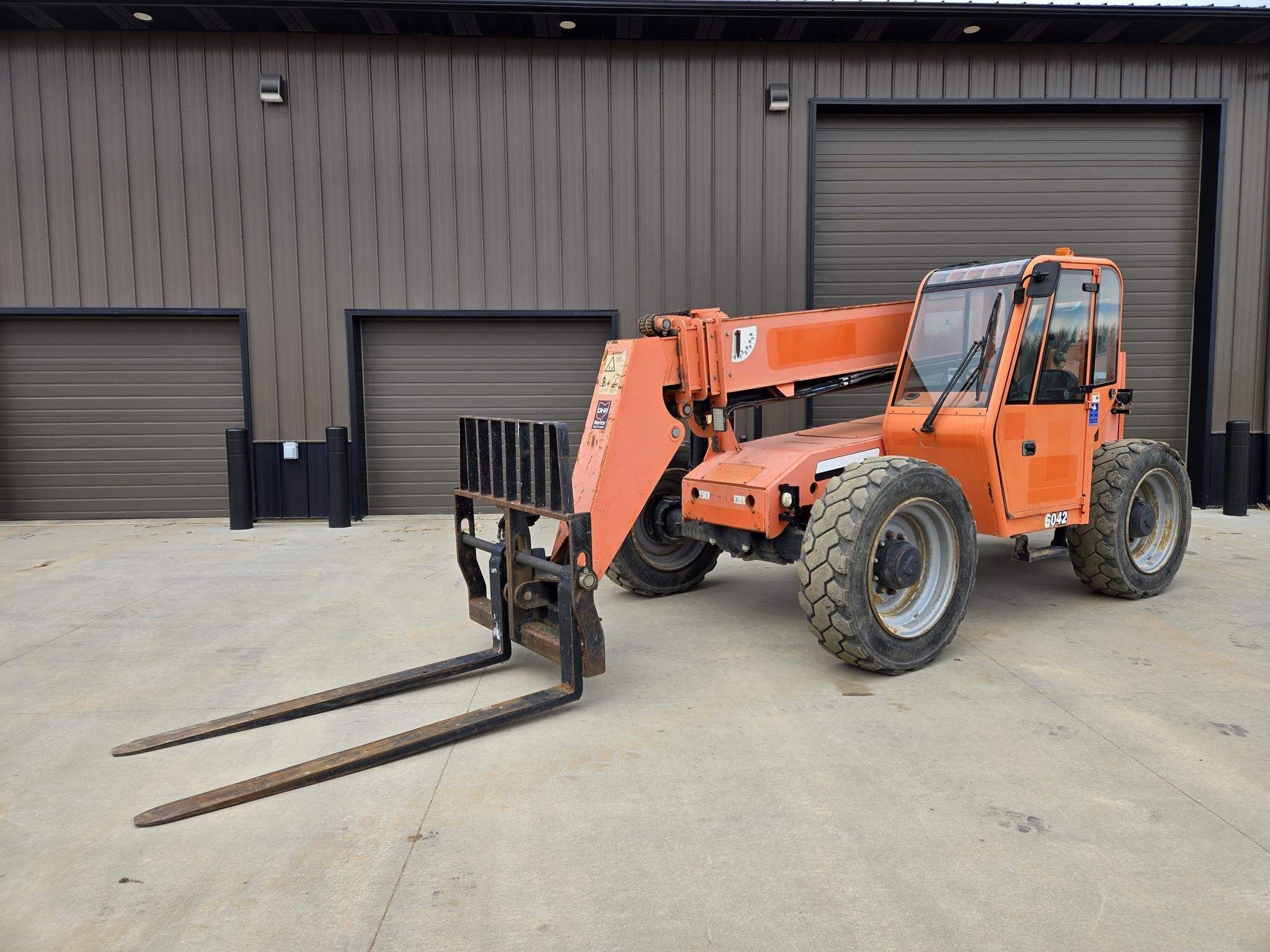 2013 SKY TRAK 6042 in Gary, SD