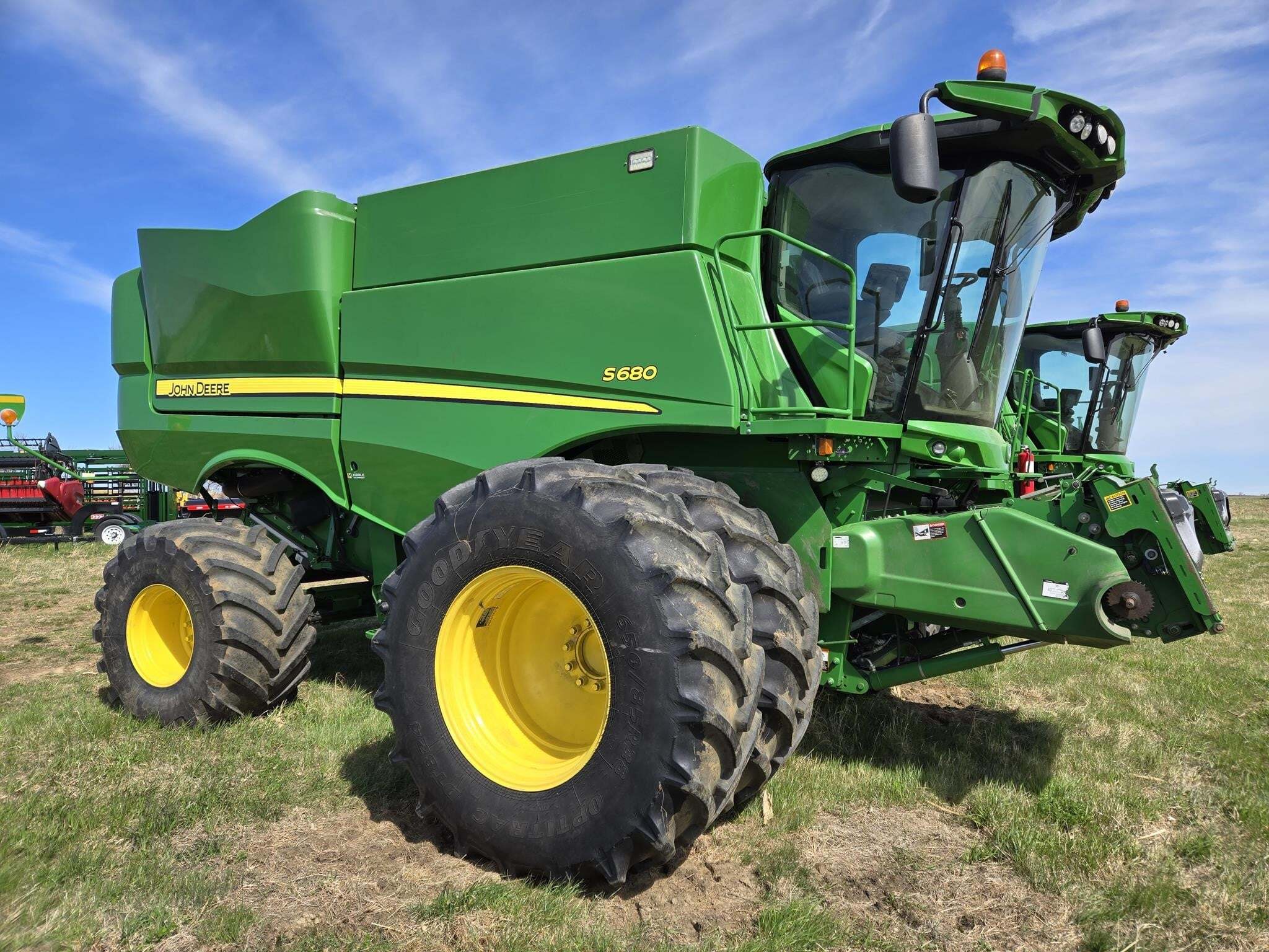2014 JOHN DEERE S680 in Gary, SD