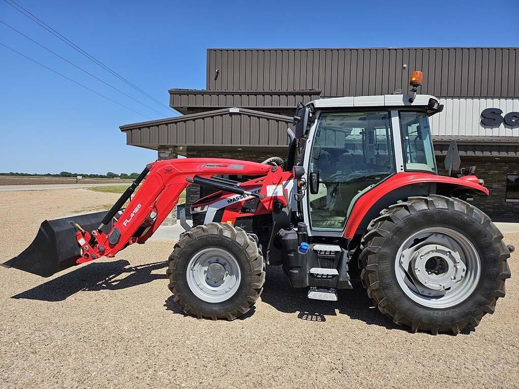 2023 MASSEY FERGUSON 5S.115 in Mount Hope, KS