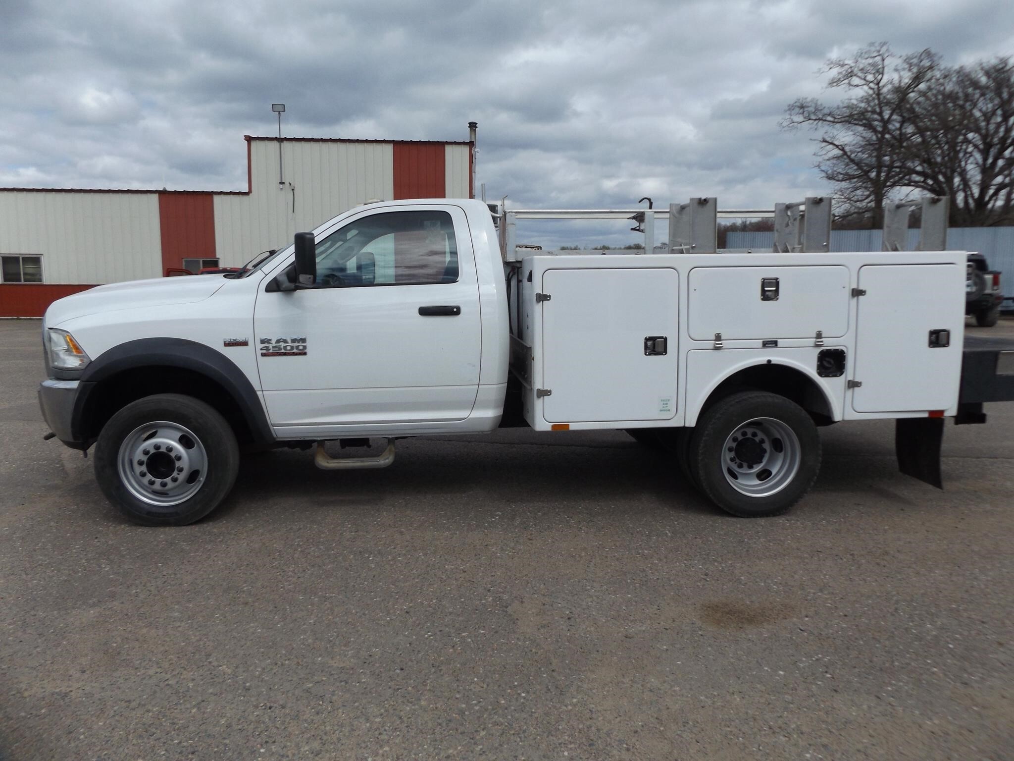 2015 RAM 4500 TRADESMAN in Harris, MN