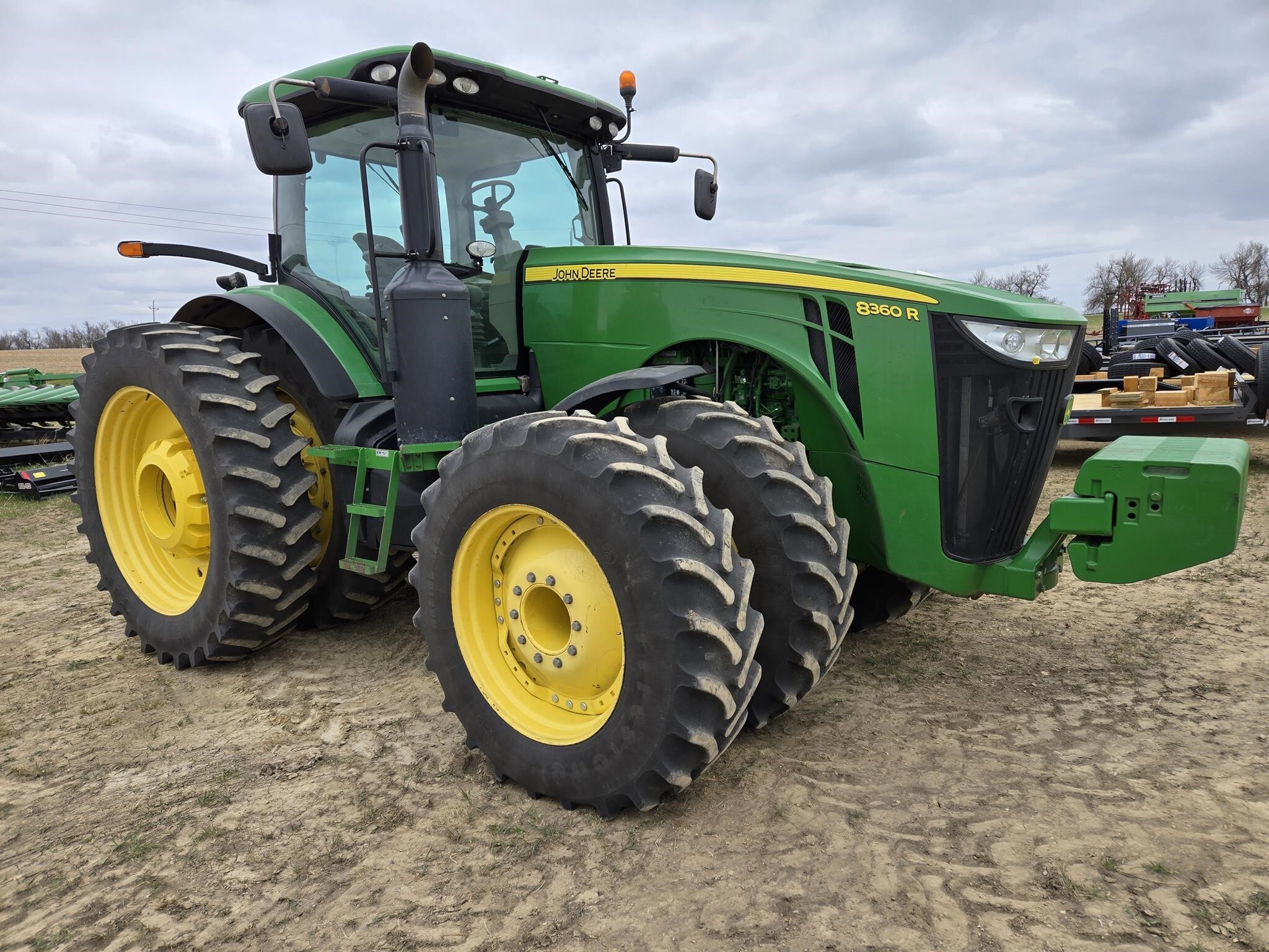 2013 JOHN DEERE 8360R in Gary, SD