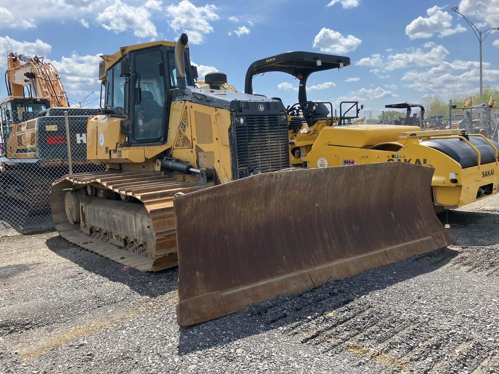 2015 DEERE 850K LGP in East Syracuse, NY