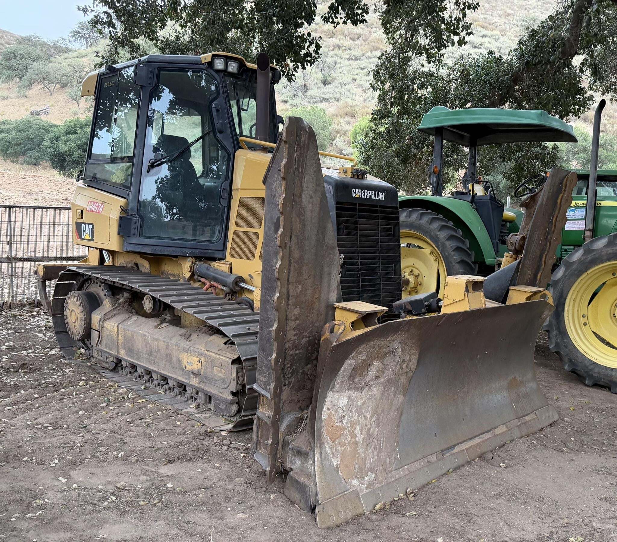 2013 CATERPILLAR D4K2 XL in Santa Rosa, CA