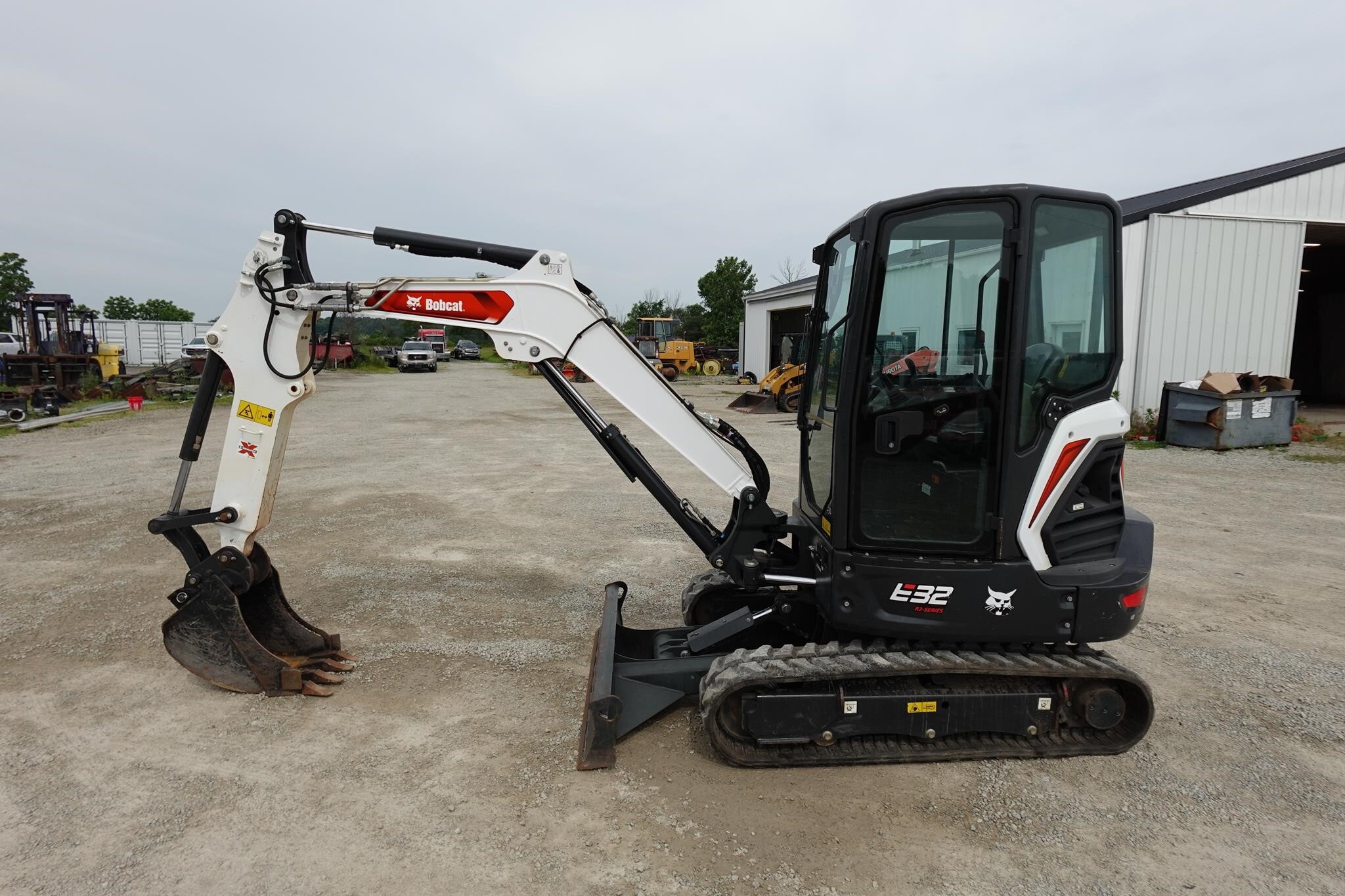 2022 BOBCAT E32R2 in Versailles, OH