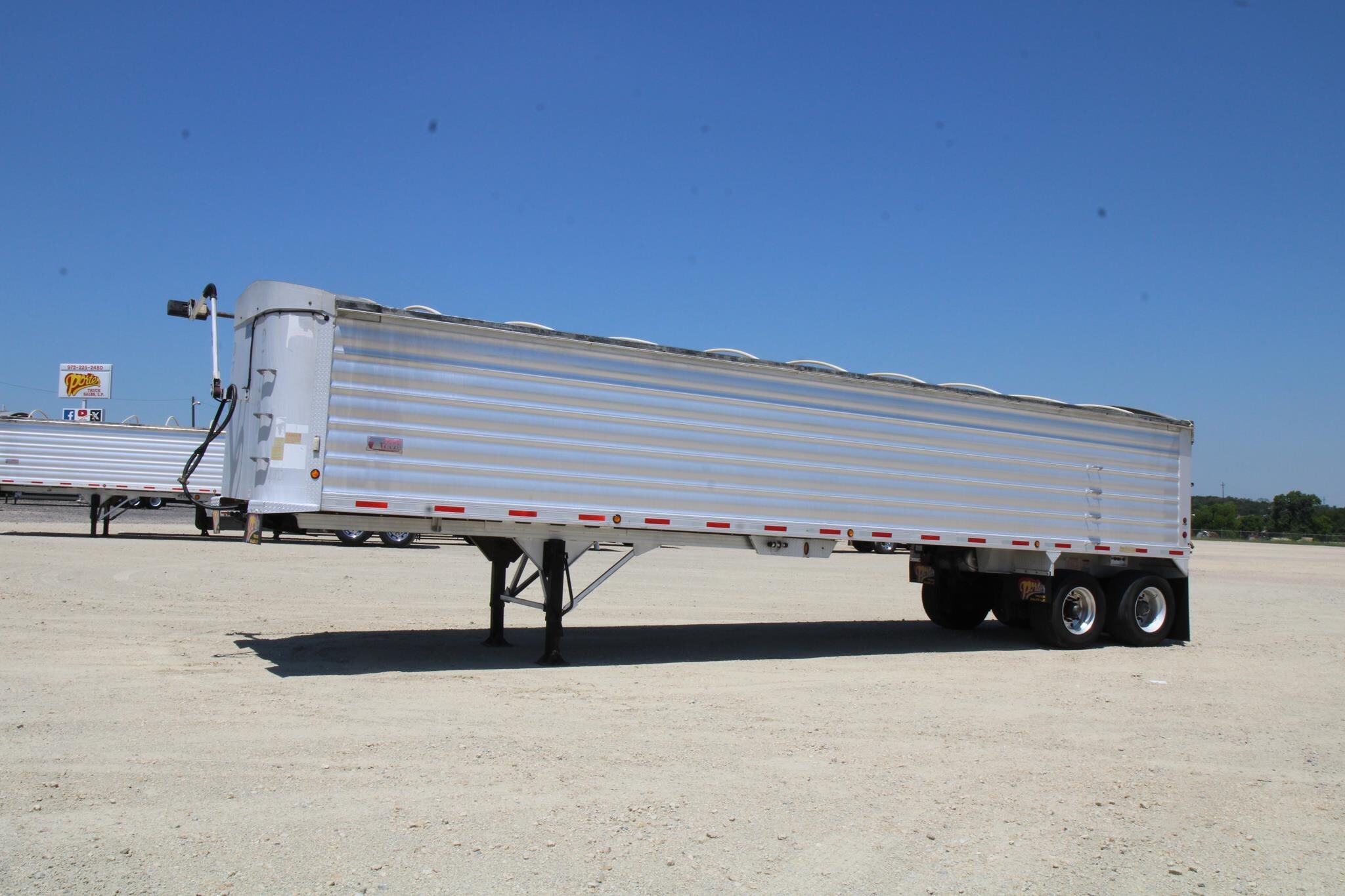 2016 TRAVIS END DUMP in Hutchins, TX