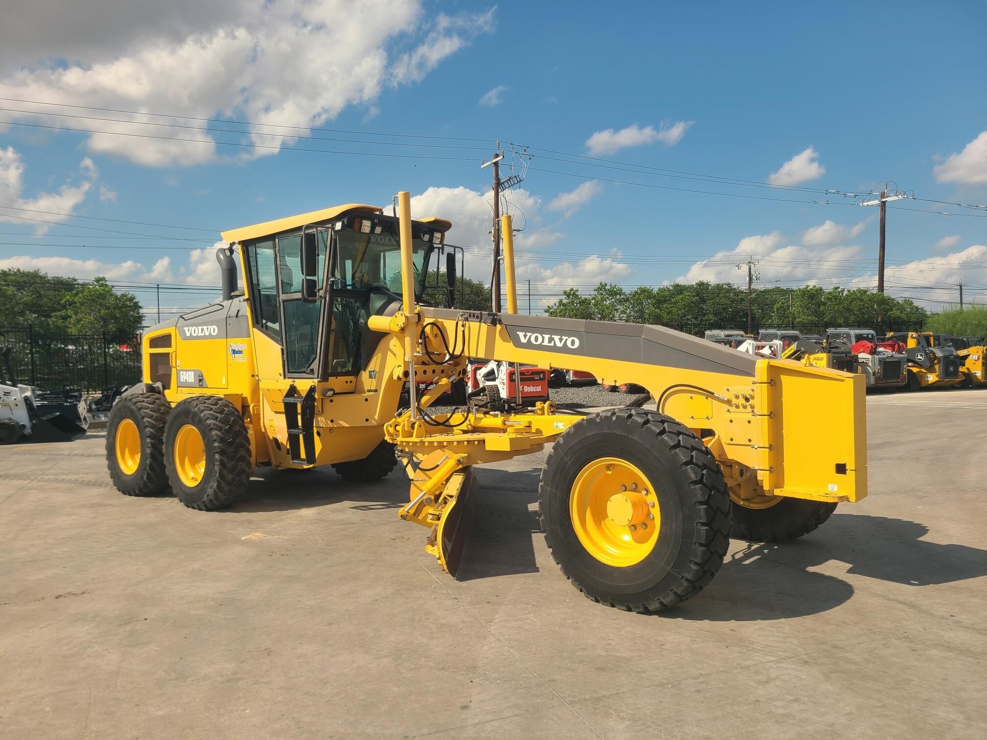 2012 VOLVO G940B in San Antonio, TX