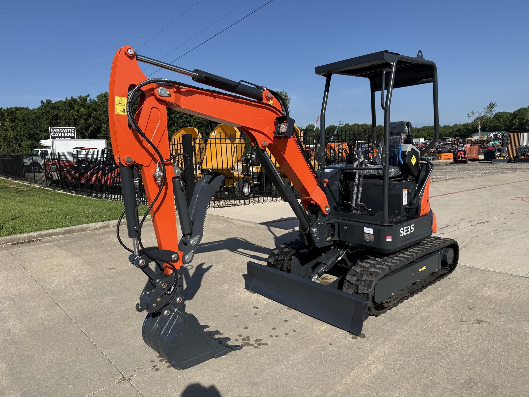 2026 LAND MOVER SE35 in Strafford, MO