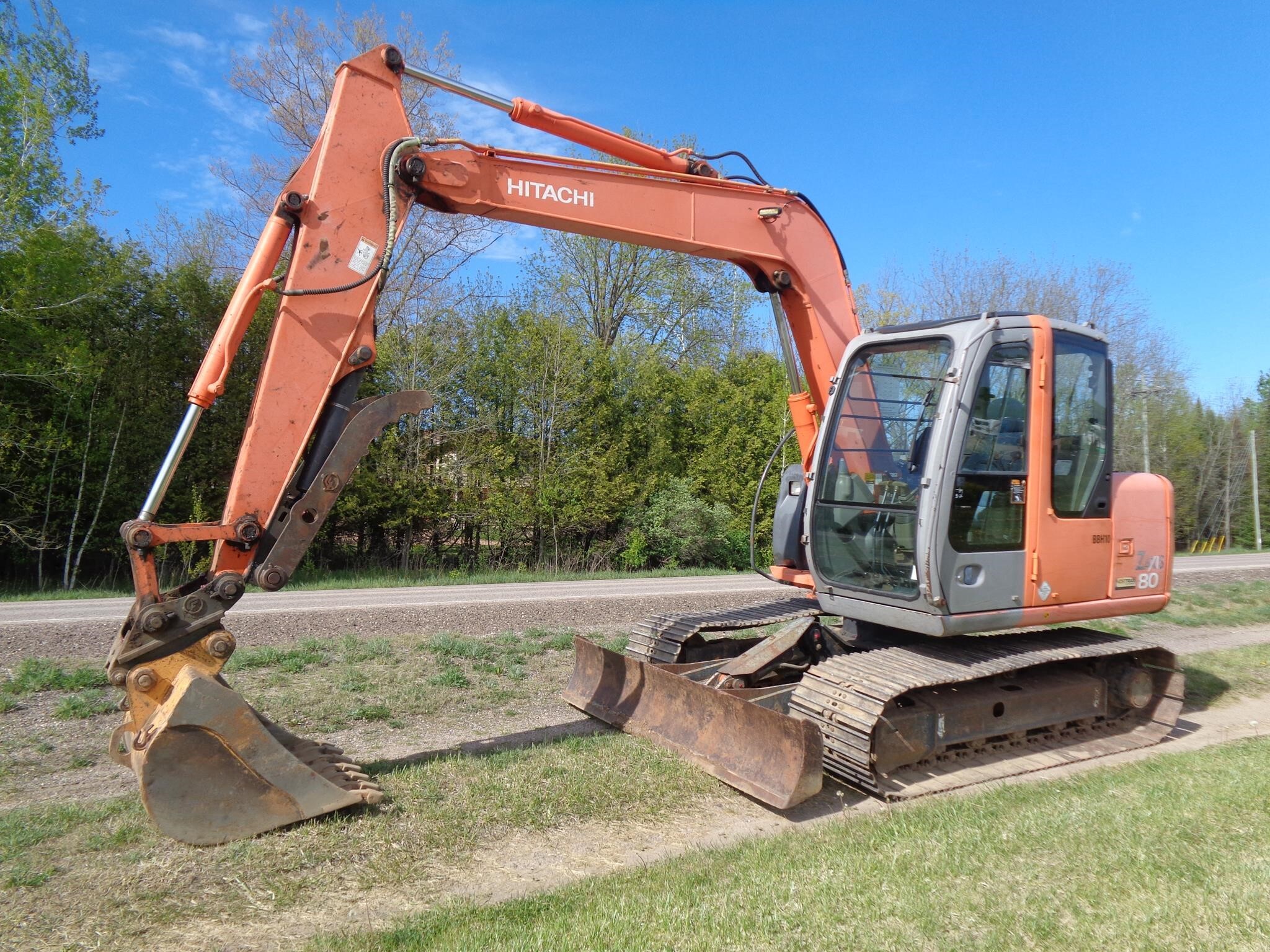 2005 HITACHI ZX80 in Wittenberg, WI