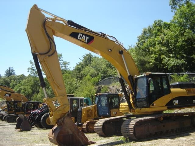 2008 CATERPILLAR 330DL in Milford, MA