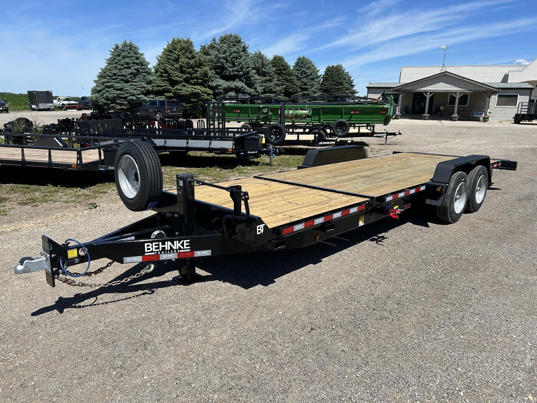 2026 BEHNKE TBCT 83"X24' 16K PARTIAL TILT EQUIPMENT TRAILER in Pecatonica, IL