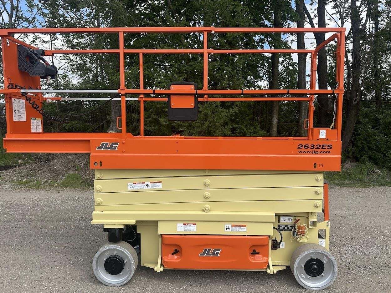 2018 JLG 2632ES in Rockdale, IL