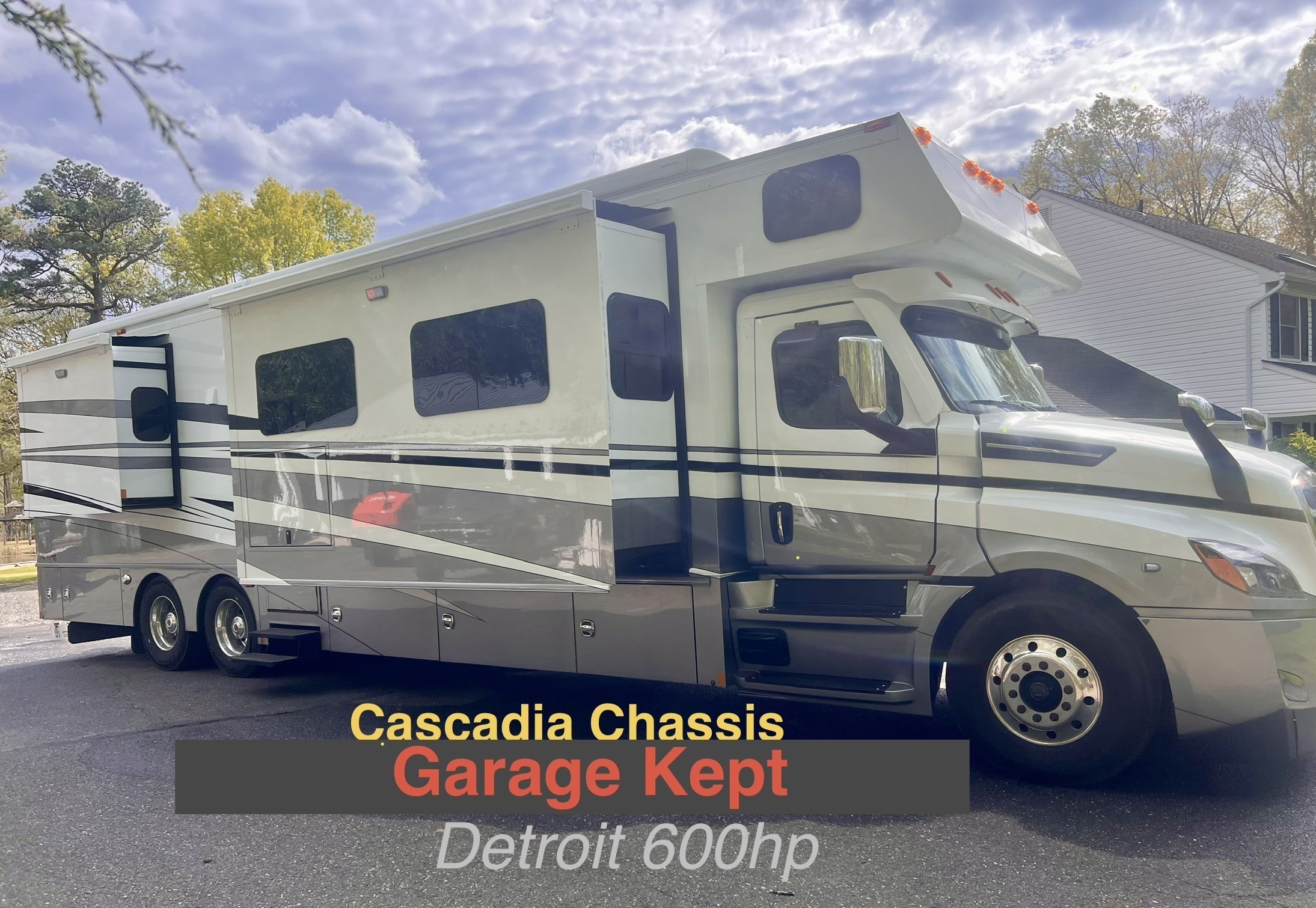 2023 Renegade CLASSIC 43CMD RV