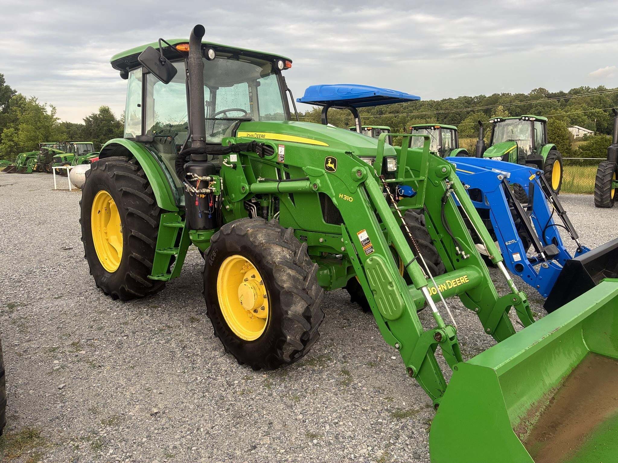 2020 JOHN DEERE 6120E in Athens, AL