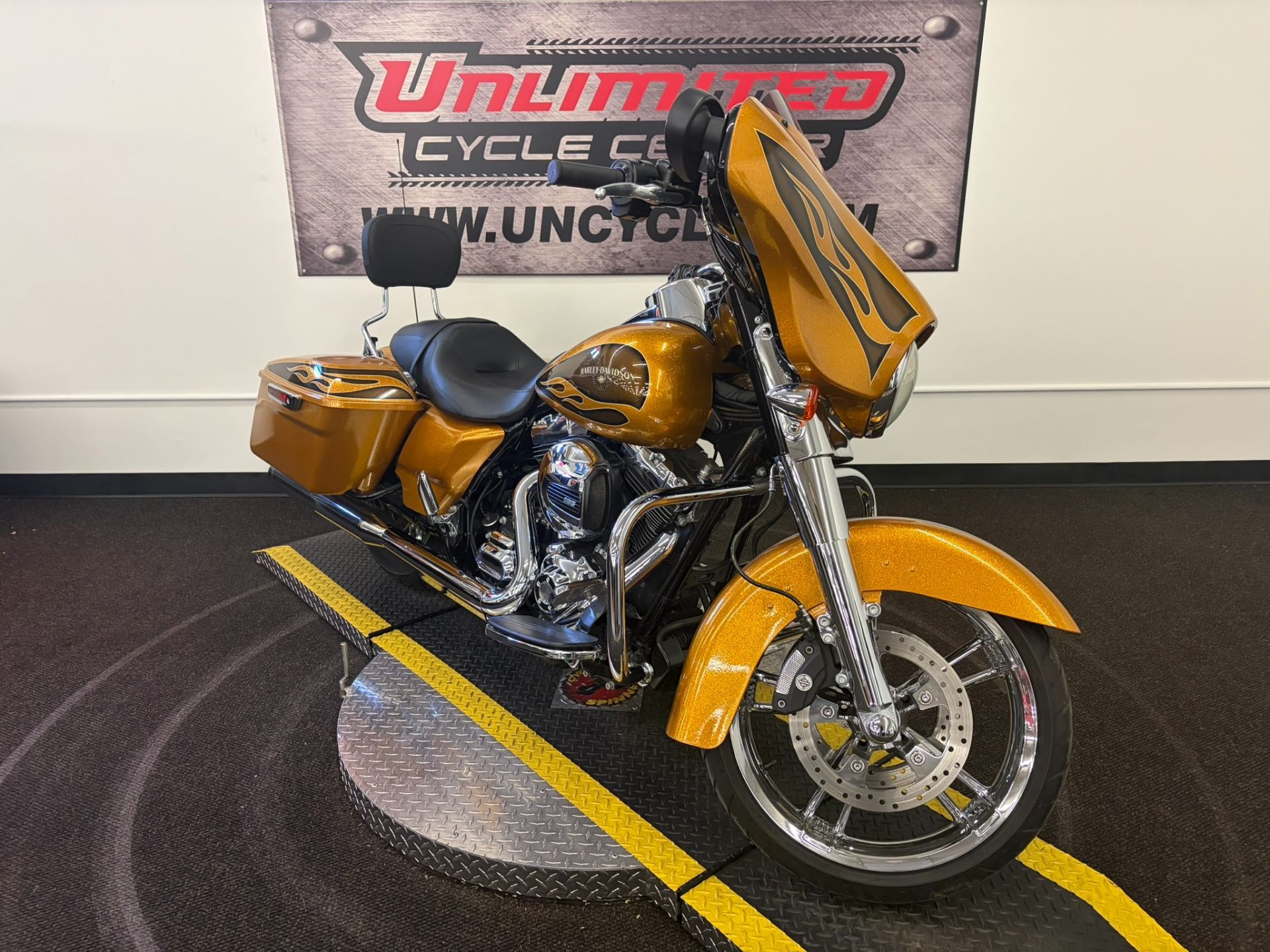 2016 Harley-Davidson Street Glide® Special SPECIAL in Tyrone, PA