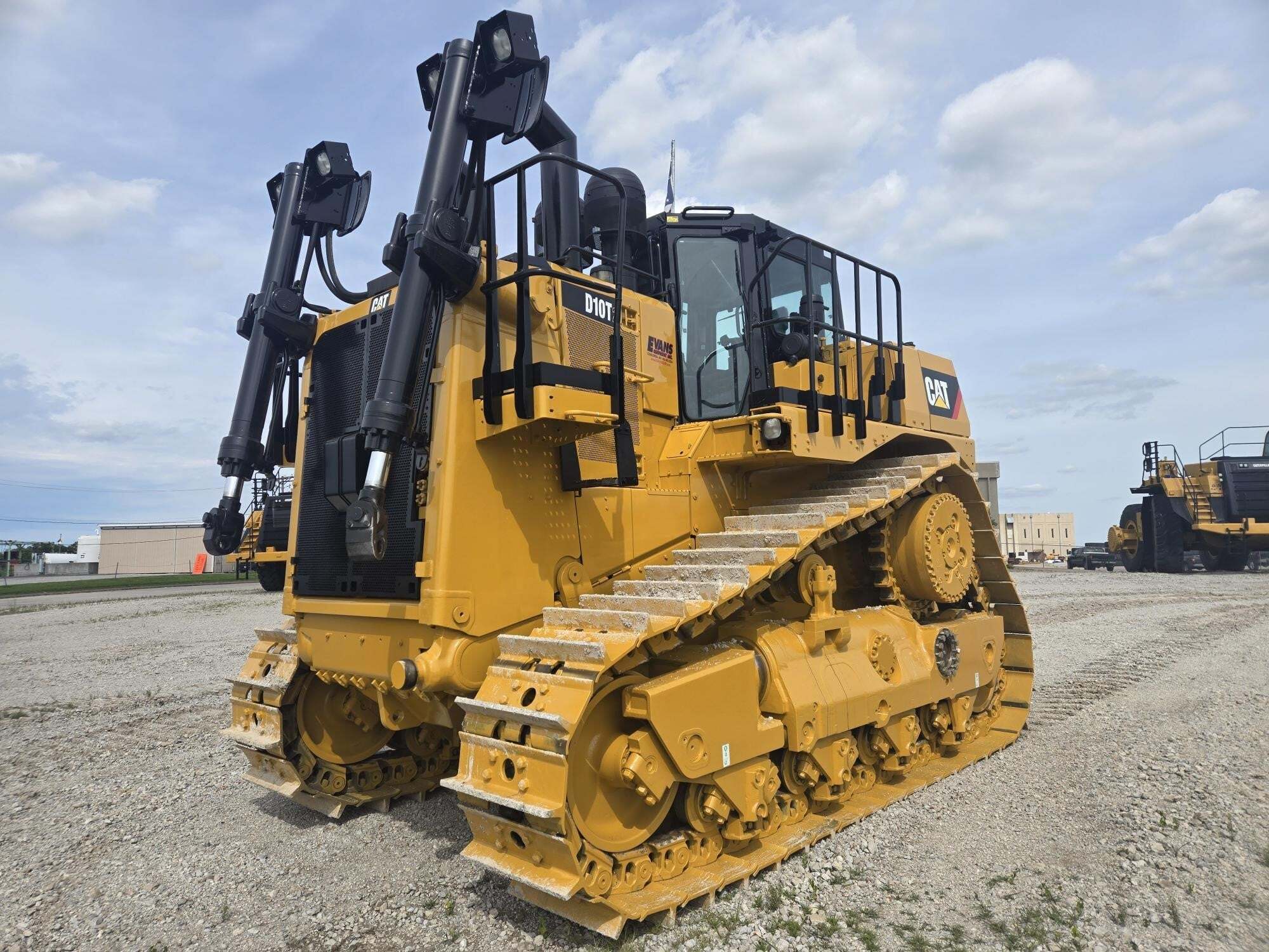 2019 CATERPILLAR D10T2 in Lees Summit, MO