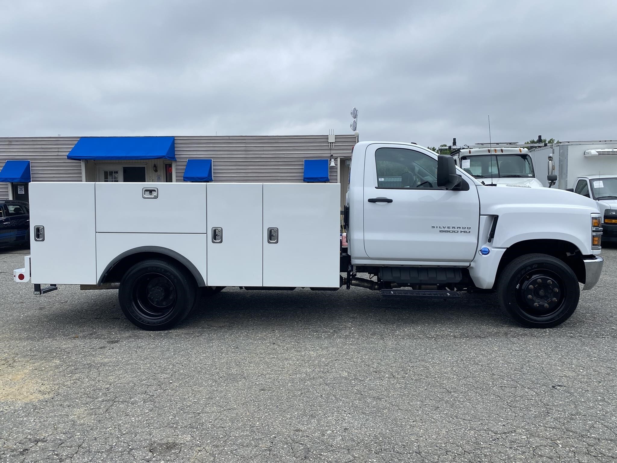 2024 CHEVROLET SILVERADO 5500HD in Greensboro, NC