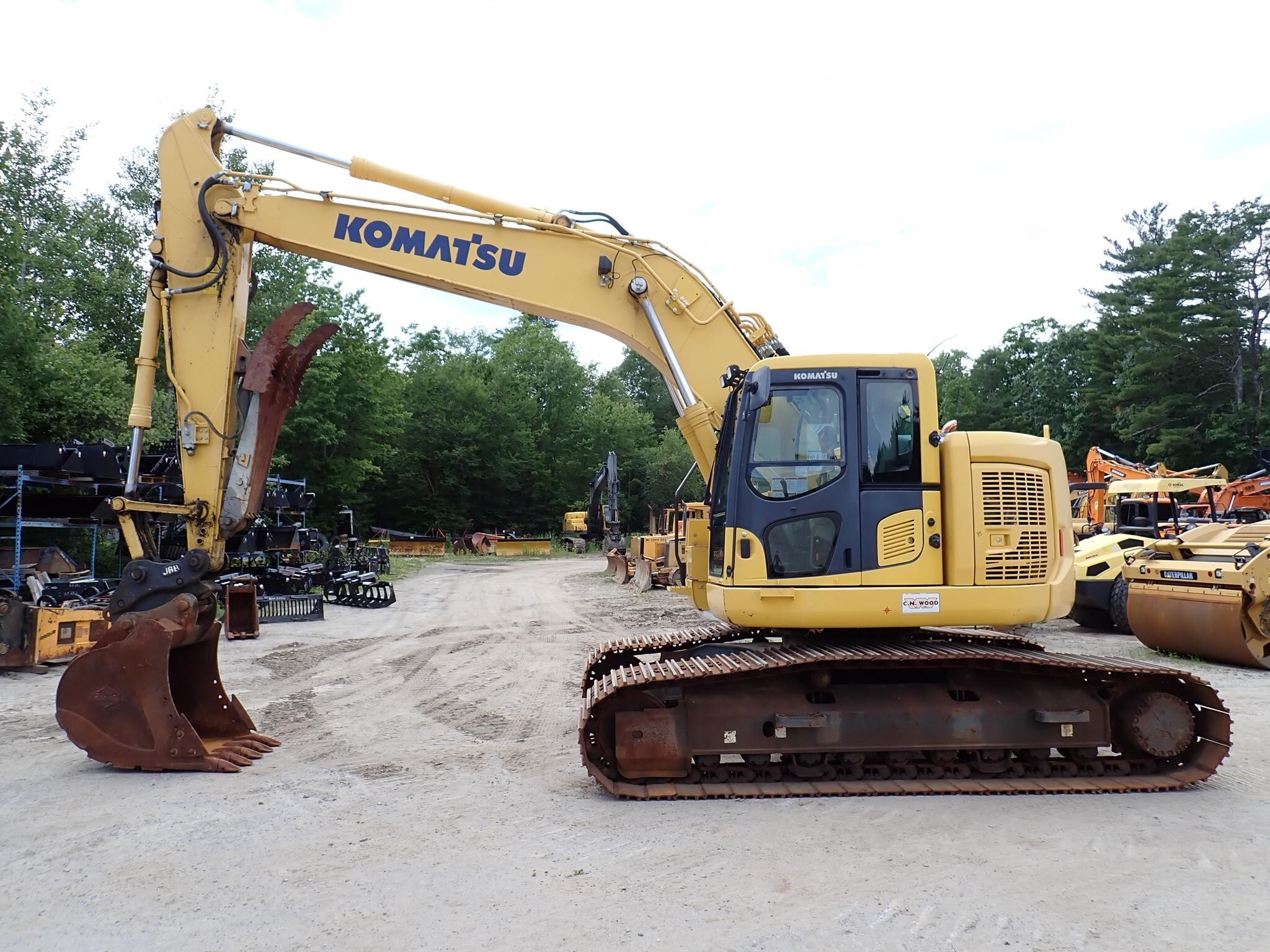 2016 KOMATSU PC228US LC-10 in Phillipston, MA