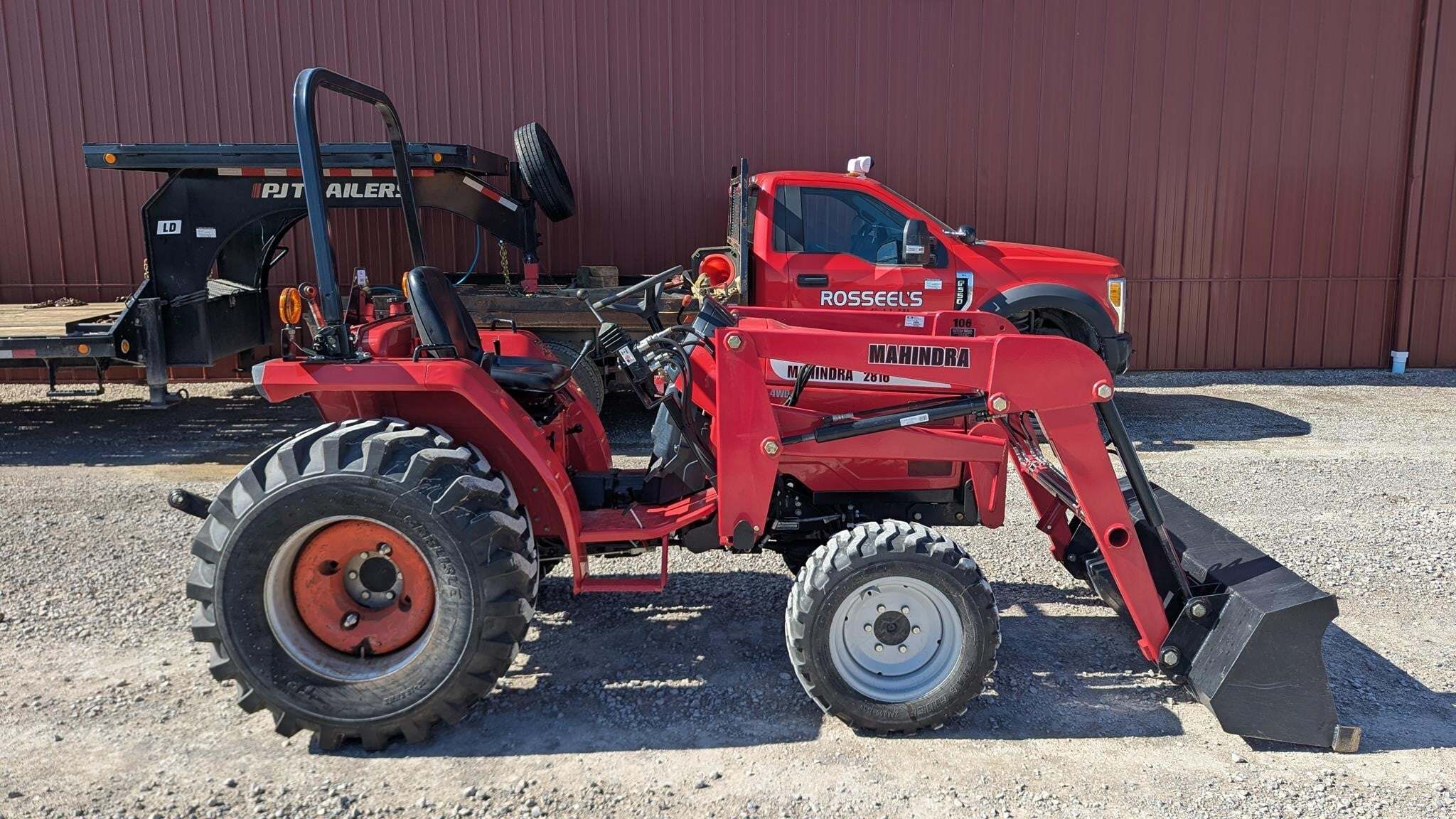 2008 MAHINDRA 2816 in Lenox, MI