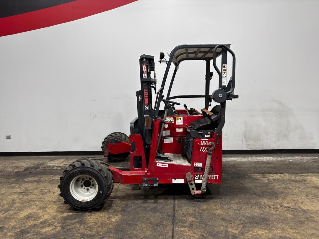 2018 MOFFETT M4 45.3P in Cary, IL