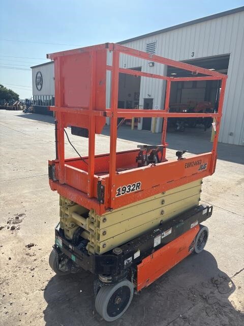 2020 JLG 1932R in Grand Island, NE