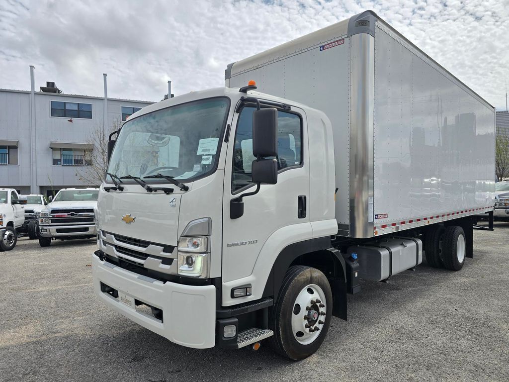 2024 CHEVROLET 6500 XD LCF Diesel CUMMINS w/ 24FT DRY CARGO BOX! in Houston, TX