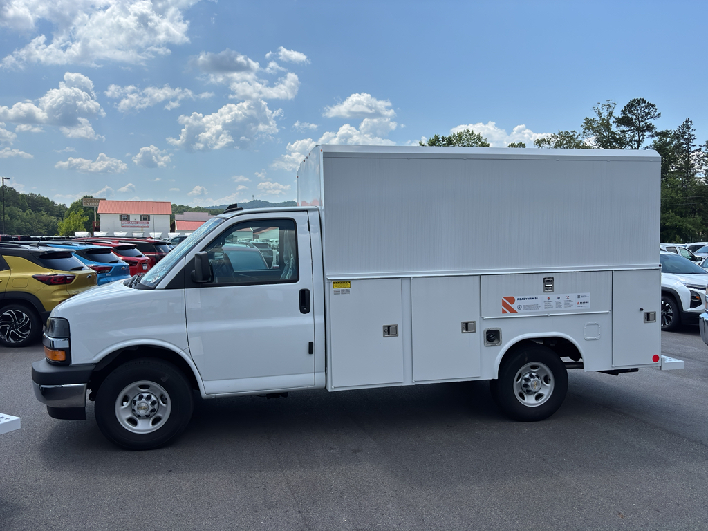 2025 CHEVROLET Express 3500 in Blairsville, GA