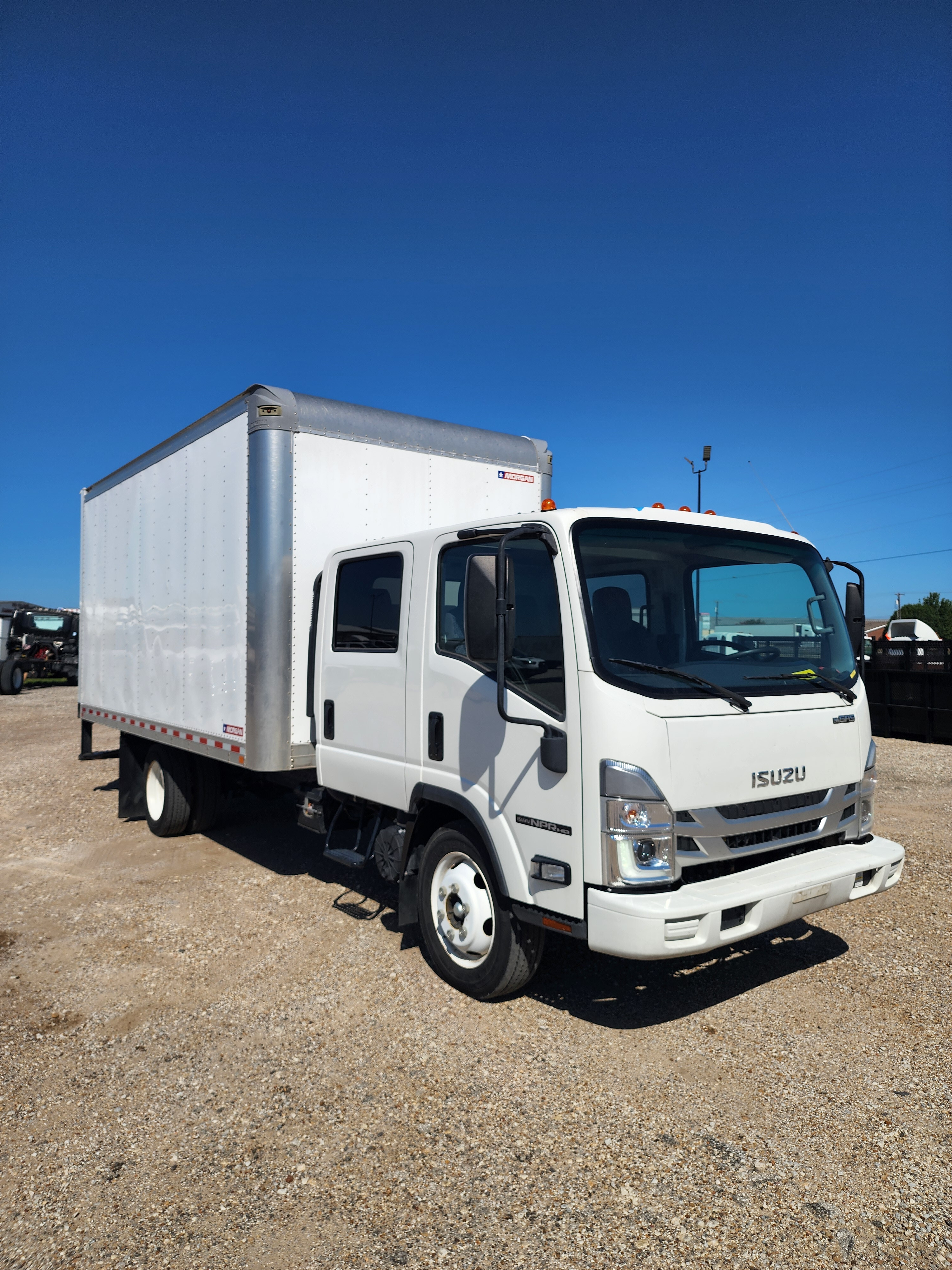 2023 Isuzu ISUZU NPR HD GAS CREW CAB 16' BOX in Rockwall, TX