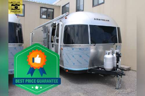 2026 Airstream Classic 30RBQ in south burlington VT