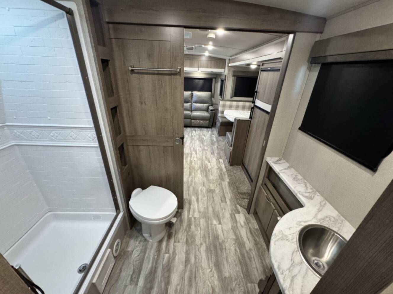 A photo of this 2021 Grand Design IMAGINE 2500RL