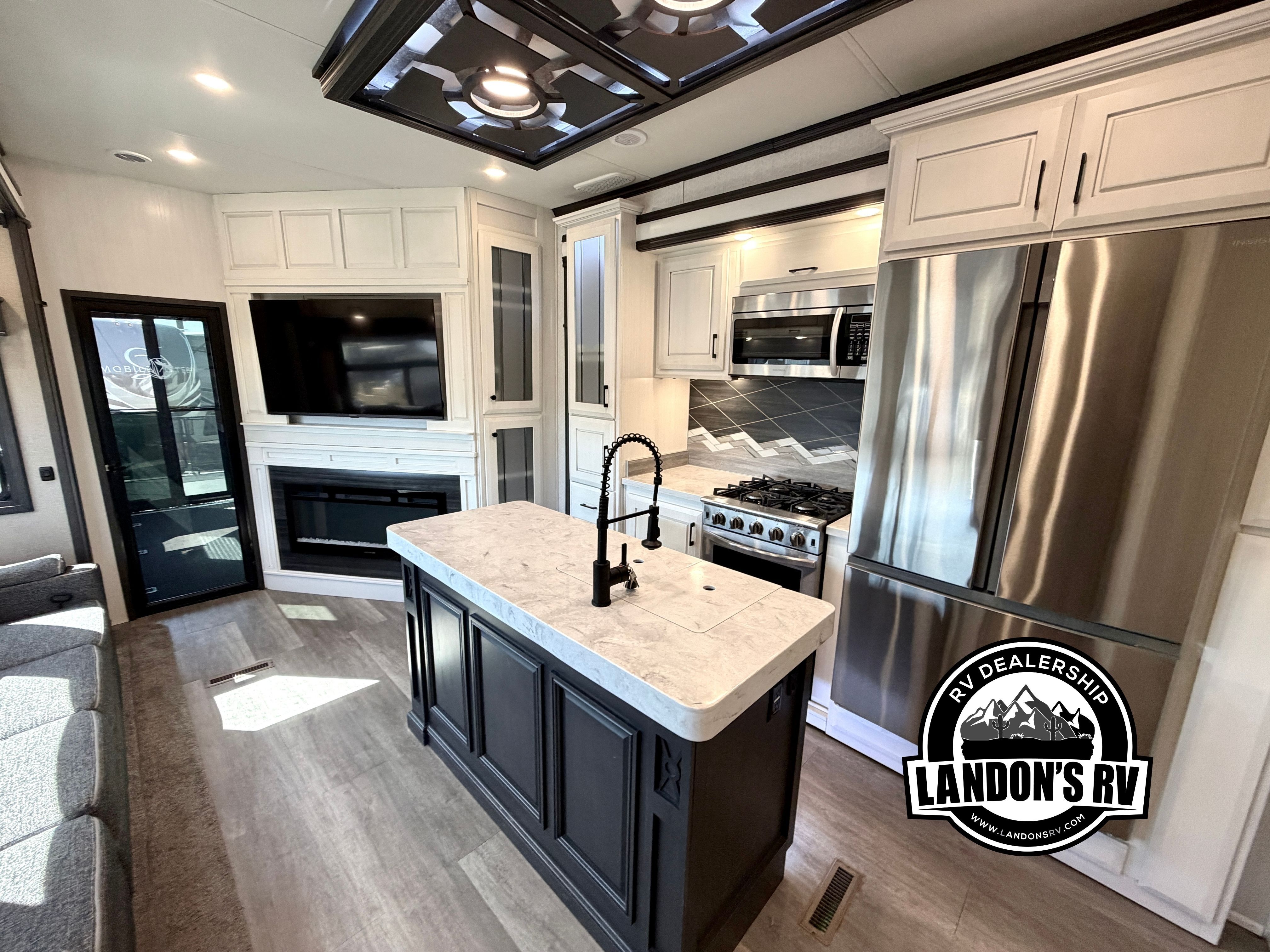 2022 DRV FULLHOUSE LX455 in mesa AZ