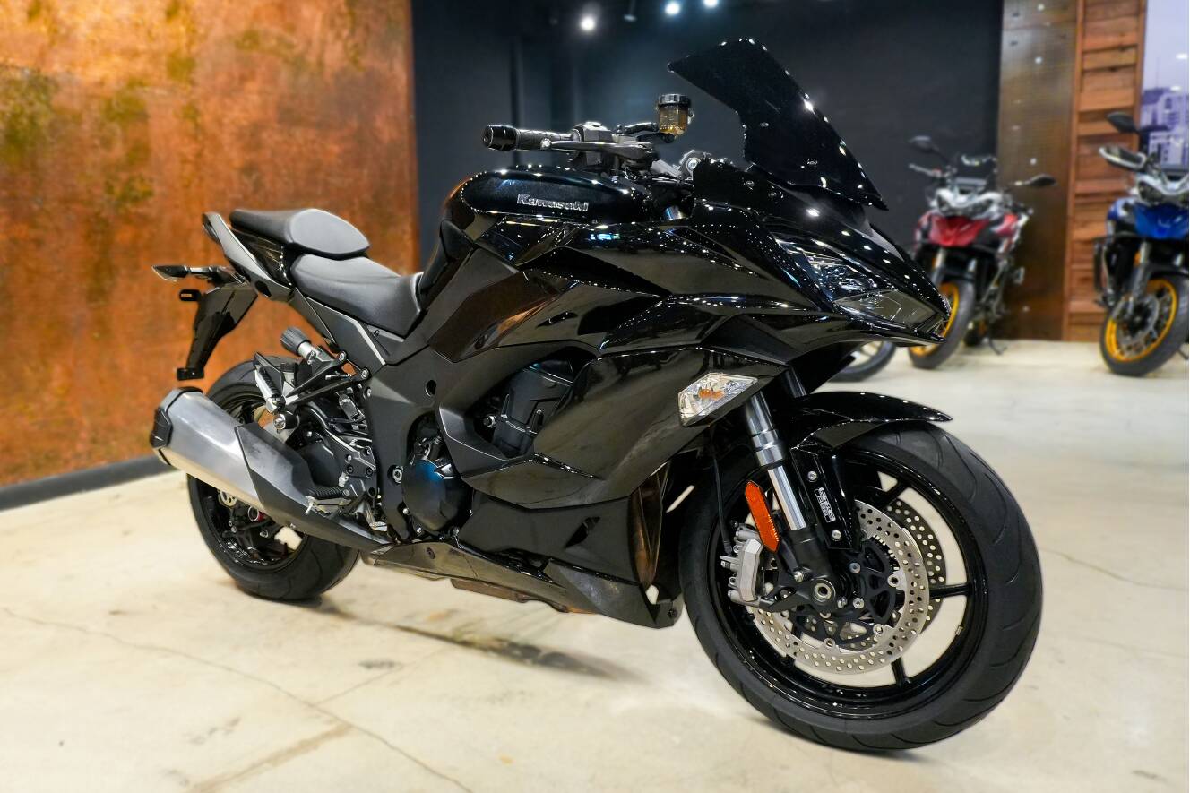 A photo of this 2021 Kawasaki NINJA 1000SX