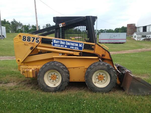 JOHN DEERE 8875 in Hatley, WI