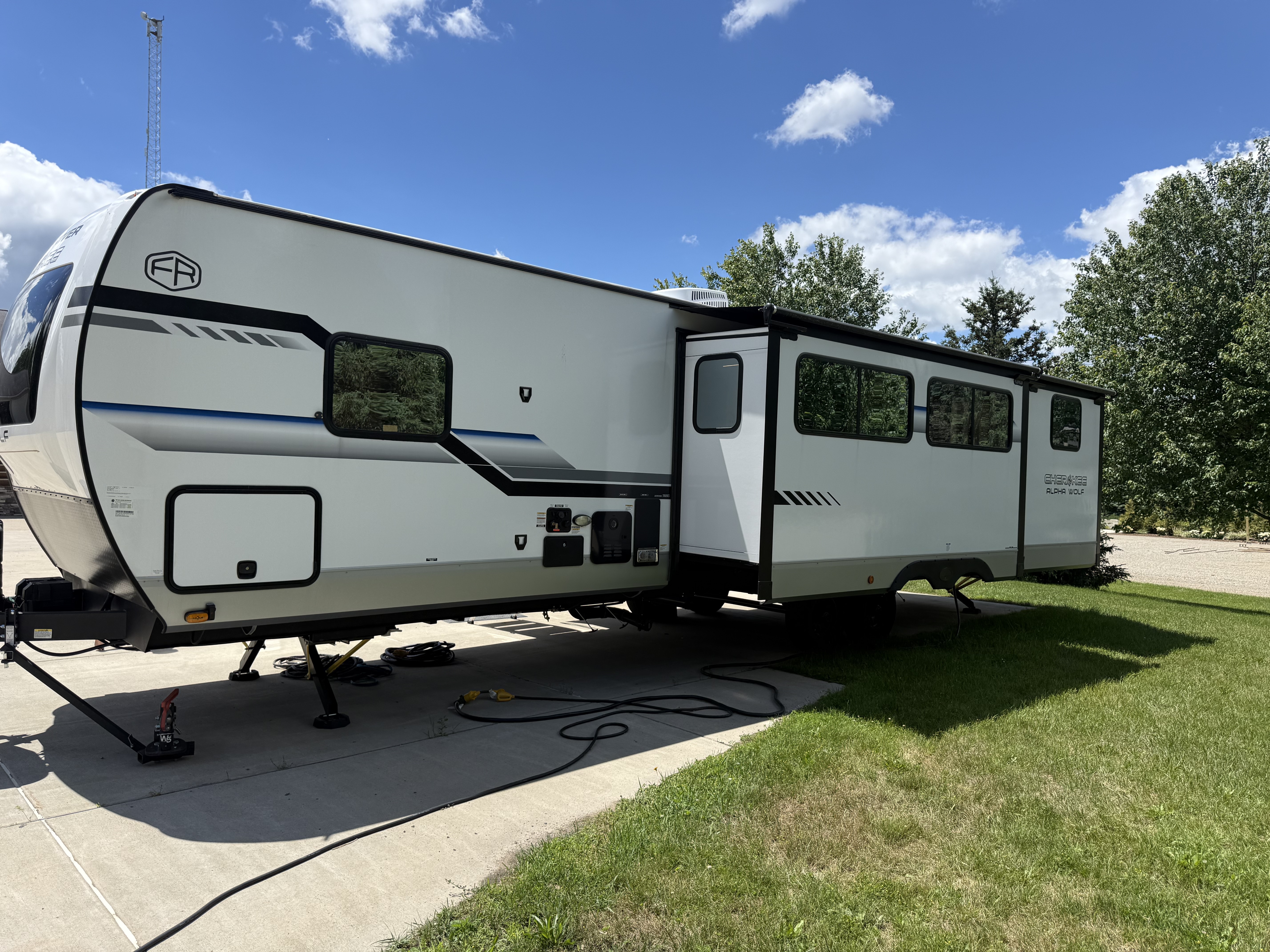 Forest River Cherokee Alpha Wolf 33BH-L RVs for sale - RV Trader