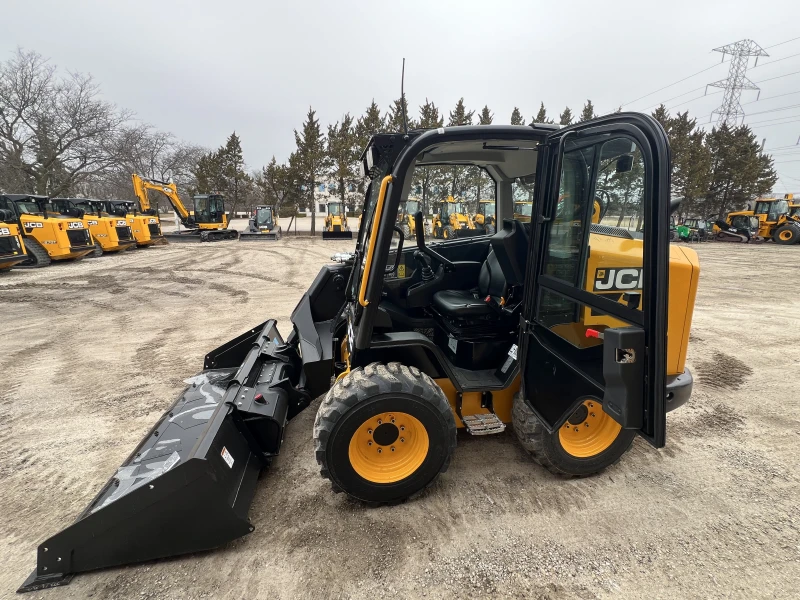 2026 JCB 3TS-8W