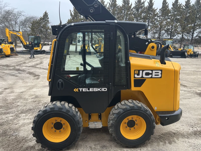 2026 JCB 3TS-8W