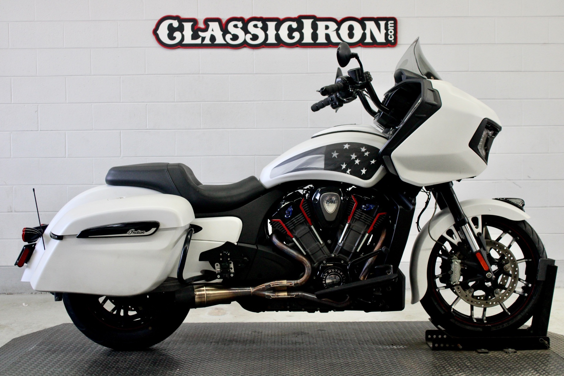2021 Indian Motorcycle Challenger® Dark Horse® DARK HORSE in Fredericksburg, VA