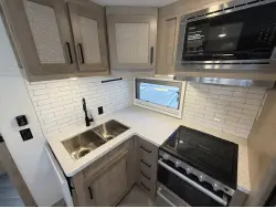 2024 EMBER RV TOURING EDITION 28BH