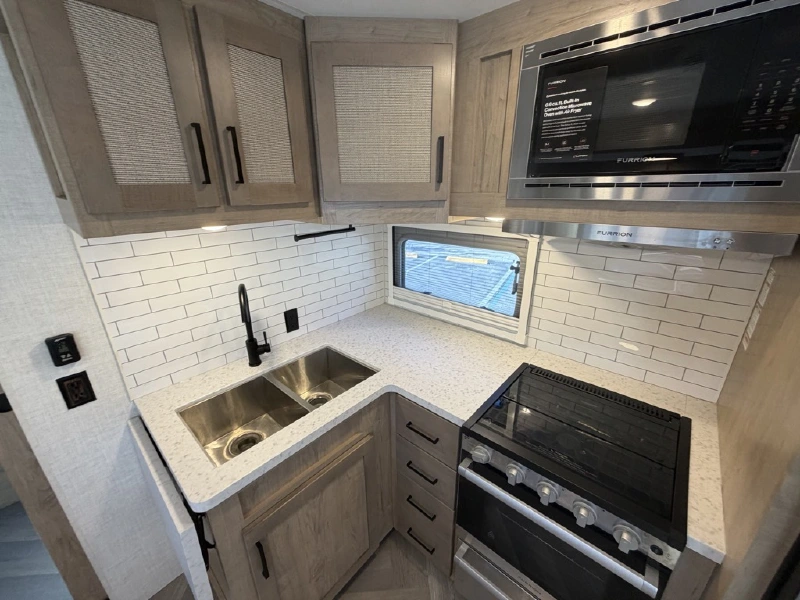 2024 EMBER RV TOURING EDITION 28BH