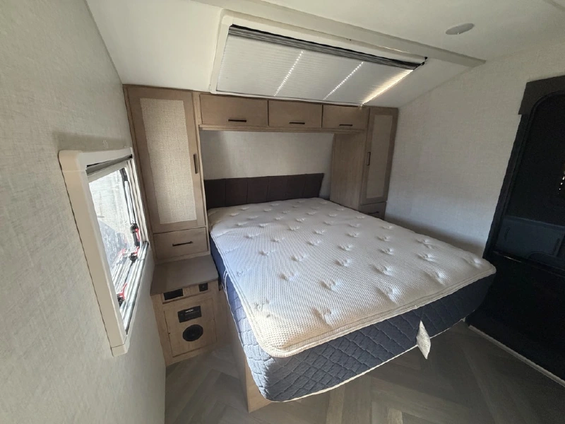 2024 EMBER RV TOURING EDITION 28BH