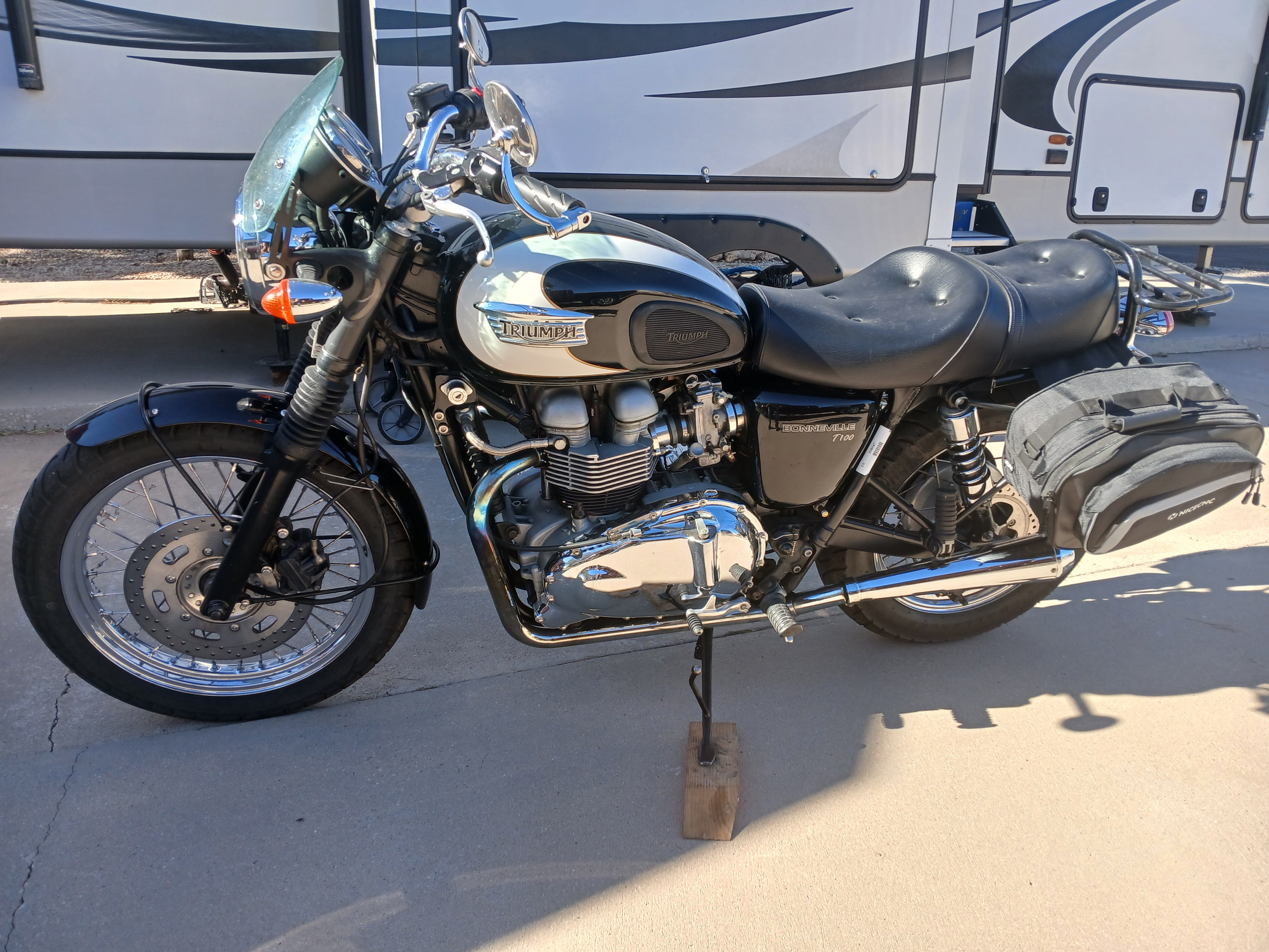 2008 Triumph BONNEVILLE T100 CHROME EDITION CHROME EDITION in Lakewood, NM