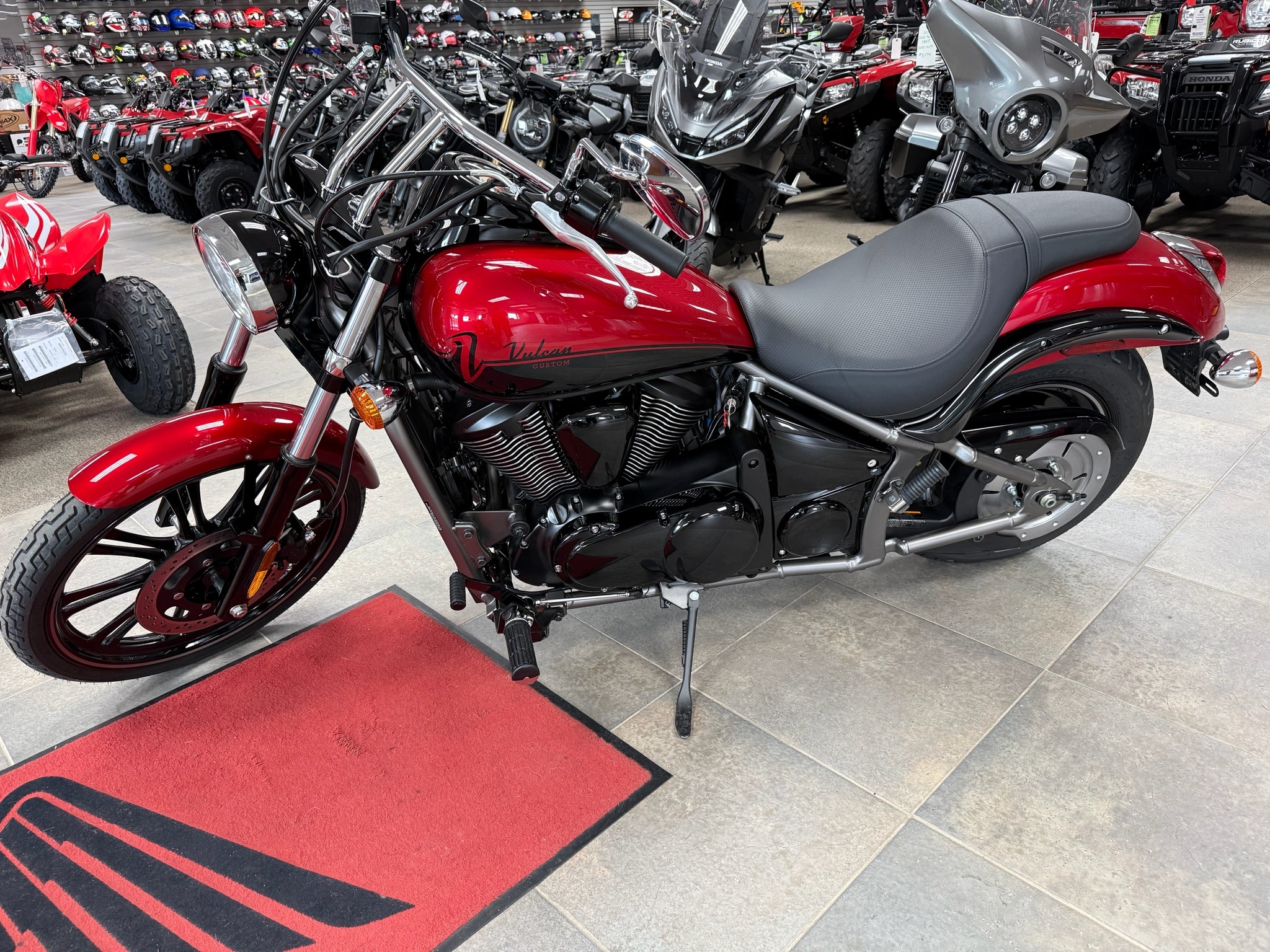 2025 Kawasaki Vulcan® 900 Custom 900 CUSTOM in Berkeley Springs, WV
