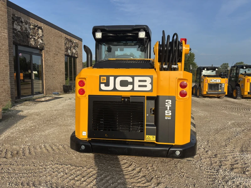 2026 JCB 3TS-8W