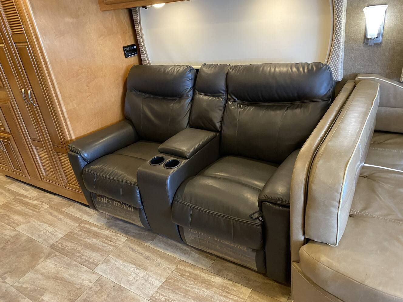 A photo of this 2017 Thor Motor Coach CHALLENGER 37LX