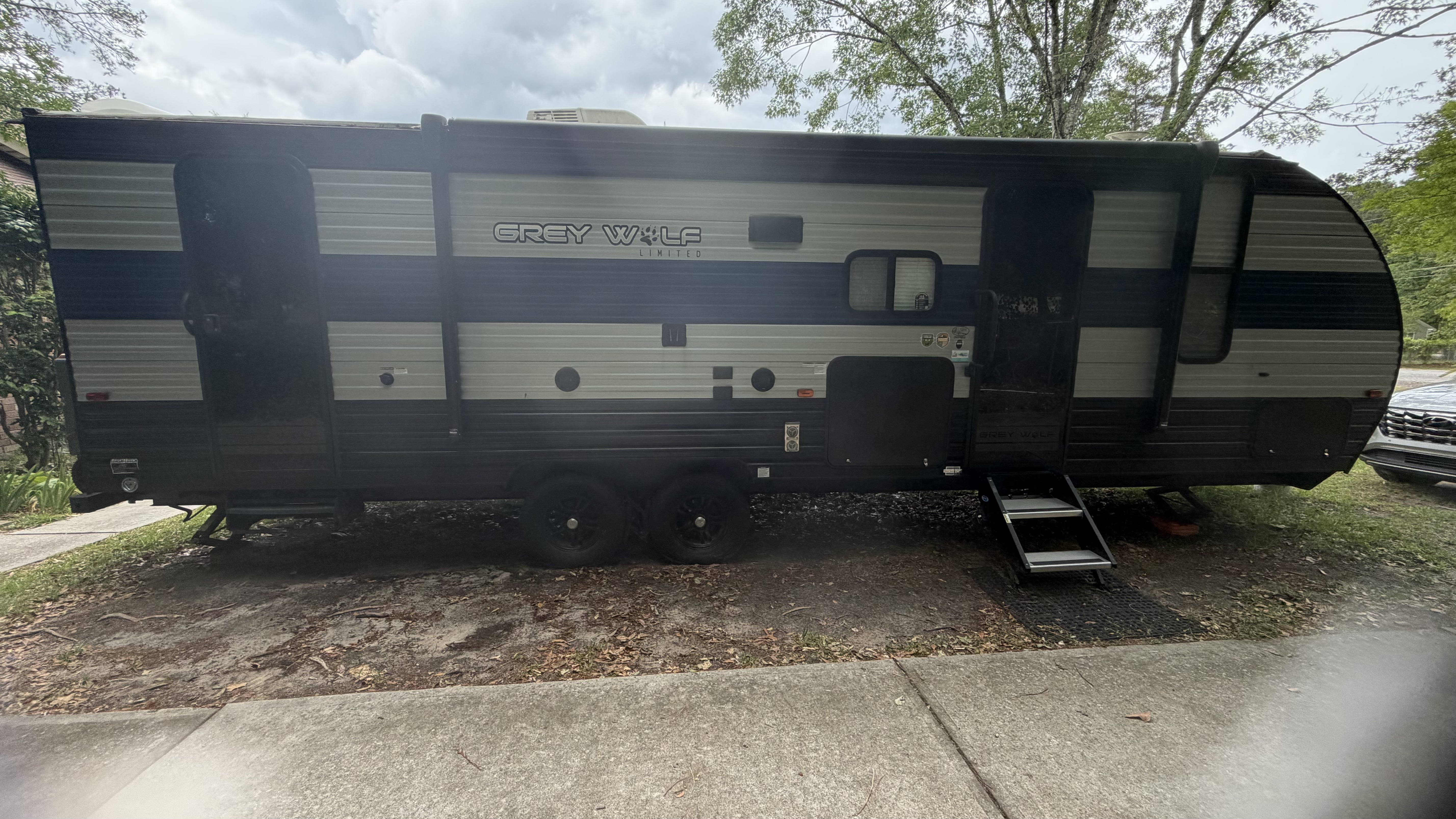 2021 Forest River CHEROKEE GREY WOLF 26DBH RV