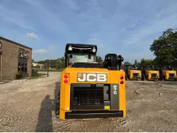 2025 JCB 270